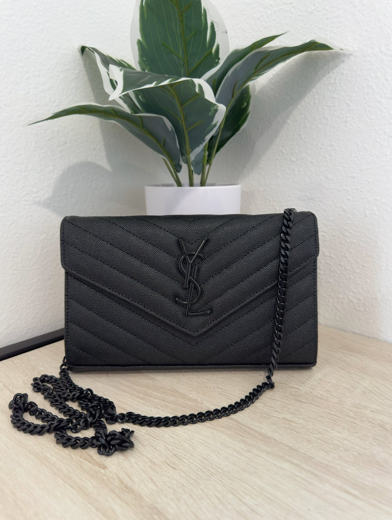 BLACK CROSS BODY BAG